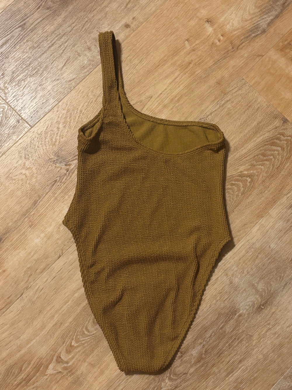 Good American Size 1/2 S/M Always Fits One Shoulder One Piece Neutral Swim gold - Picture 10 of 13